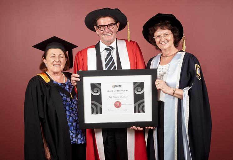 Wintec Honorary Fellow Clint Baddeley in 2016 at Wintec graduation with former Wintec Dean, Gaye Barton and former Council Chair, Mary Cave-Palmer.