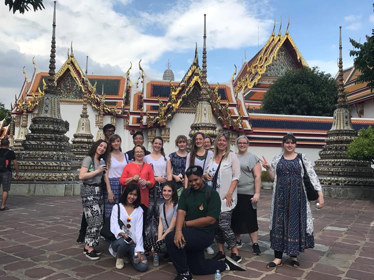 Wat Pho Temple Group shot